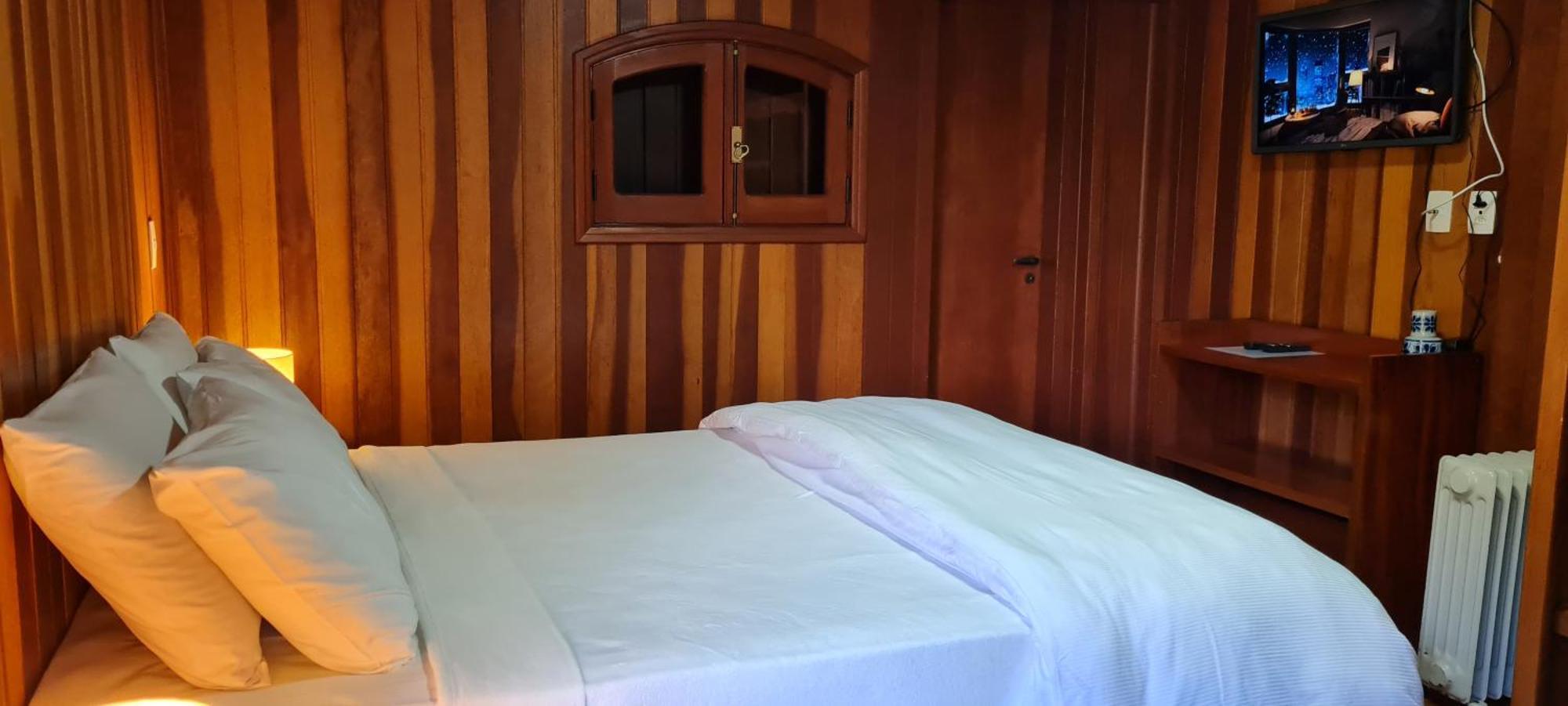 Arado 313 Suites Monte Verde  Rum bild