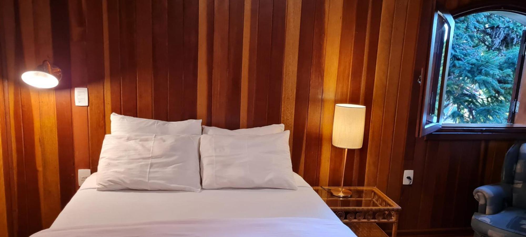 Arado 313 Suites Monte Verde  Rum bild