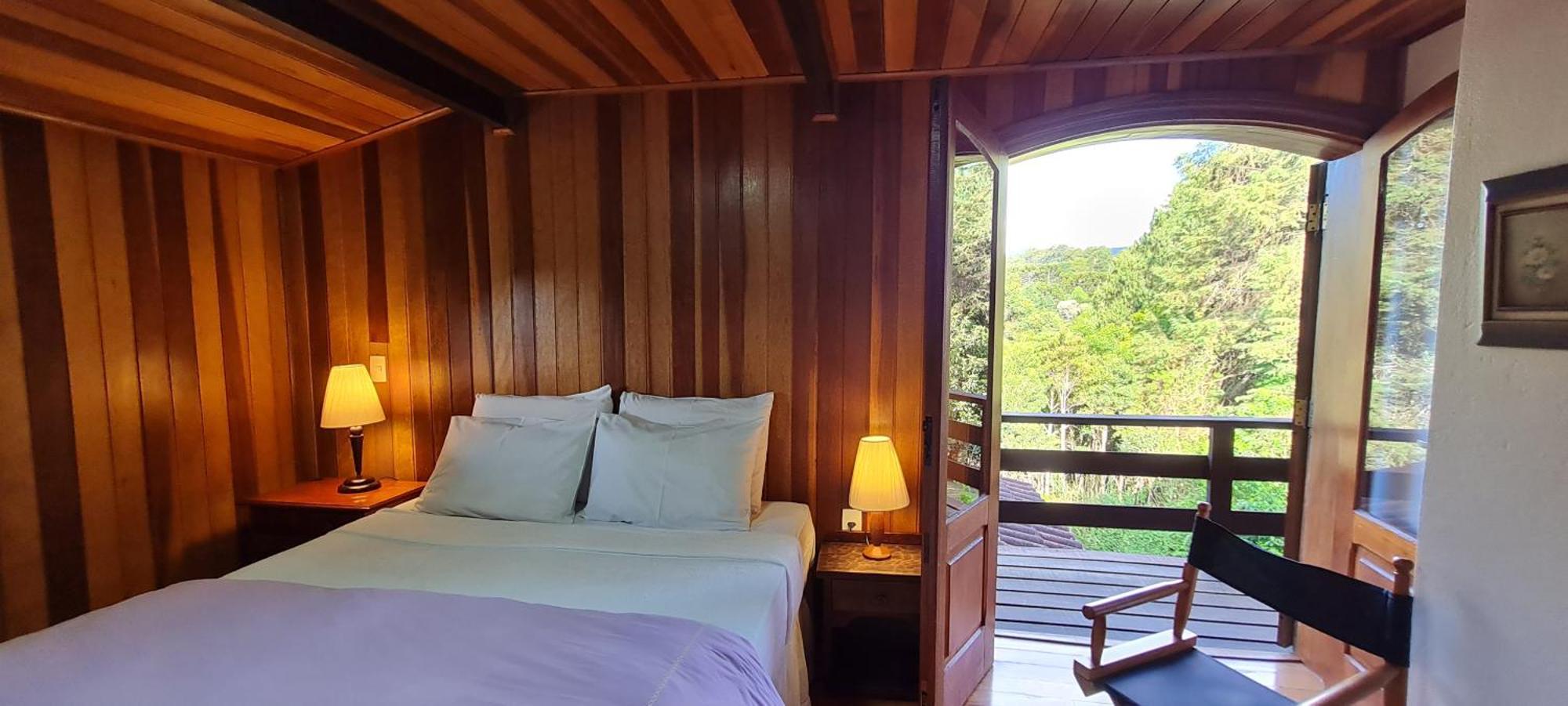Arado 313 Suites Monte Verde  Rum bild