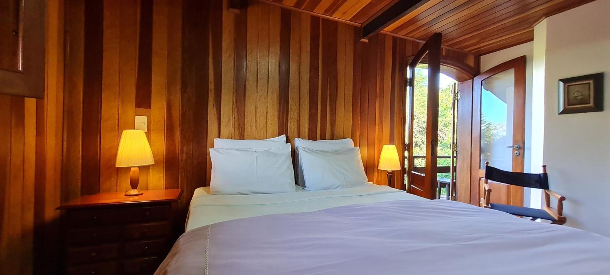 Arado 313 Suites Monte Verde  Rum bild